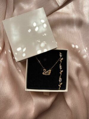 Duo Éclat de Soie – Collier Cygne & Bracelet Feuillage