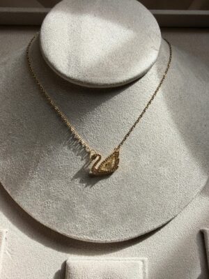 Collier "Majesté" – Cygne Étincelant Or et Cristaux