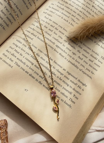 Collier "Cygne Fleur d'Or" – Doré & Cristaux Diamant